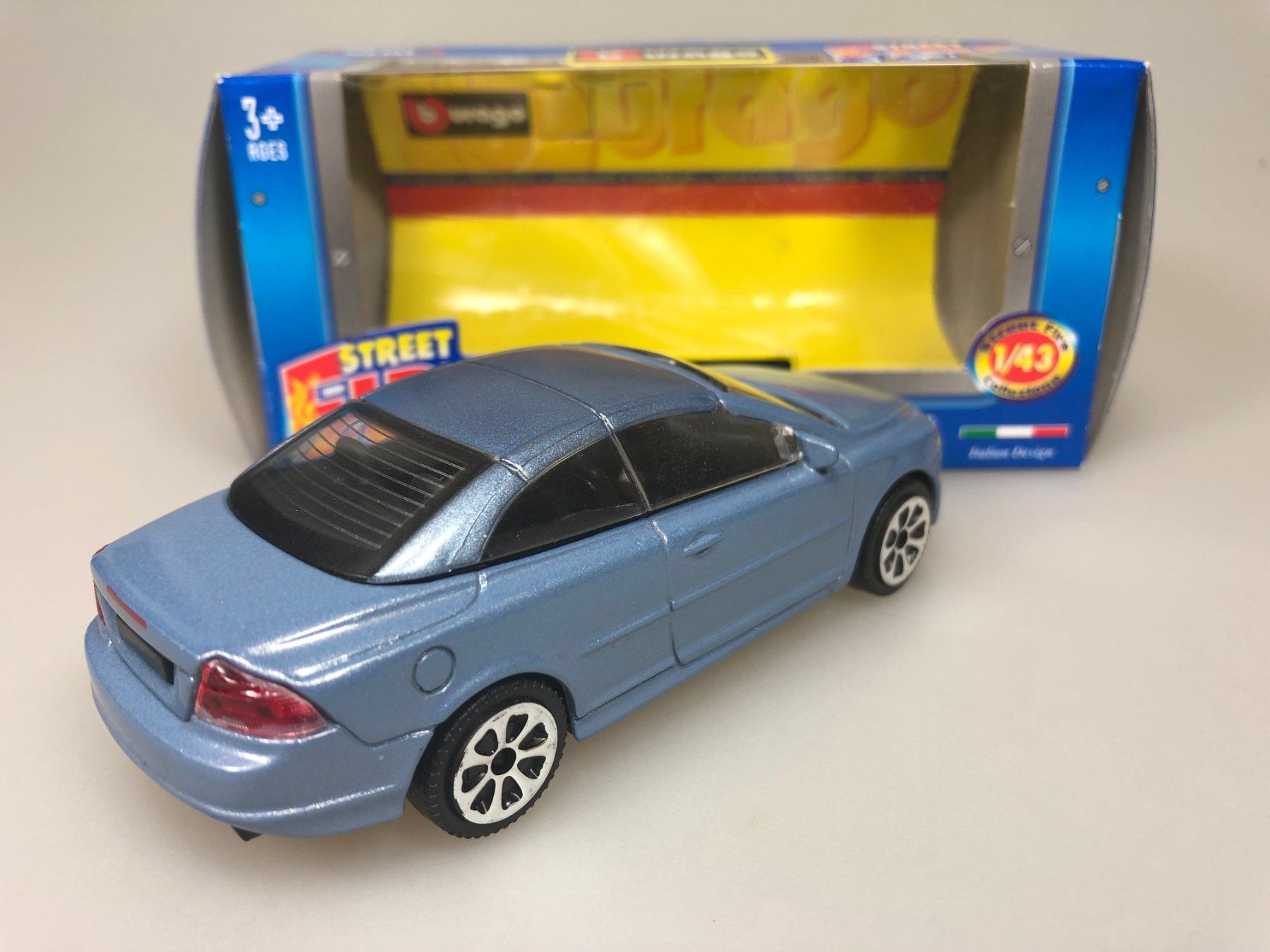 Volvo Modellini d'auto: Volvo C70 - Bburago - 1:43 – Usato da Widen venduto da Himan 1
