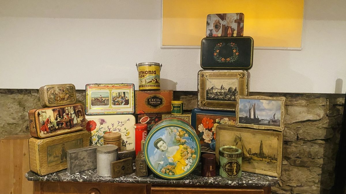 Dosen: Antike Blechdosen Sammlung – Gebraucht aus Roggliswil von star32 1