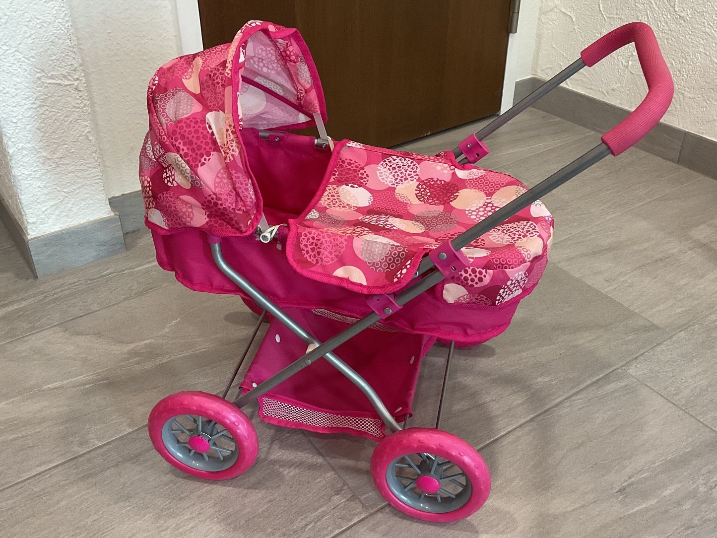 Carrozzine per bambole: Puppenwagen, rosa, mit Zubehör – Usato da Anglikon venduto da vanbecheren