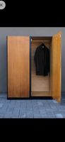 Midcentury Nussbaum Schrank Vintage