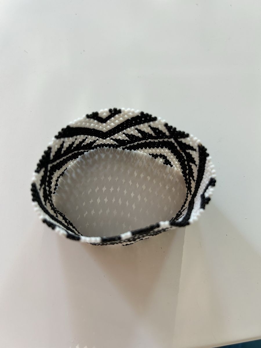 Bracciali & Braccialetti: Black and White Beaded Bracelet - Stylish Accessory – Nuovo (secondo la descrizione) da Saland venduto da ele_vc96 2