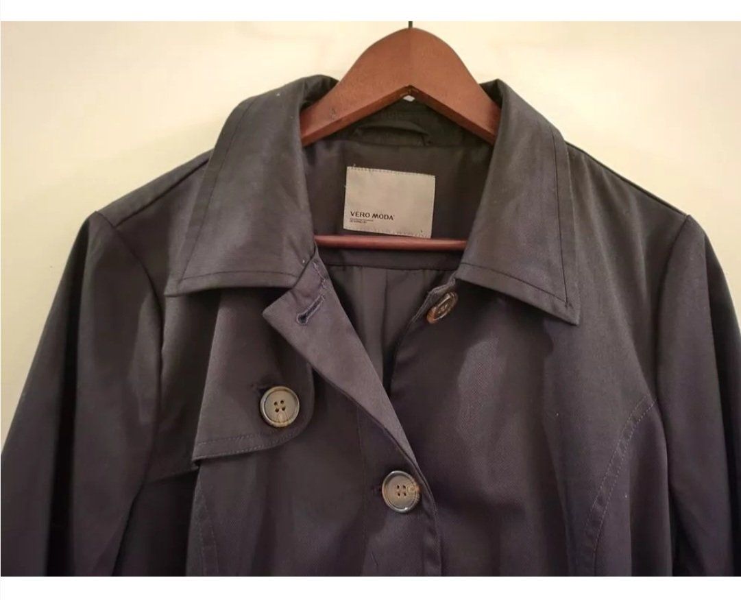 Vero Moda Giacche: Schwarzer Trenchcoat /Jacke VERO MODA L – Usato da St.Gallen venduto da LaMiSa 2