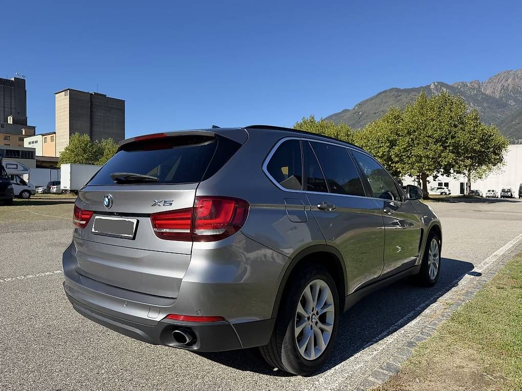 Autos: BMW  X5  xDrive 30d – D'occasion à Giubiasco par automobili72 6