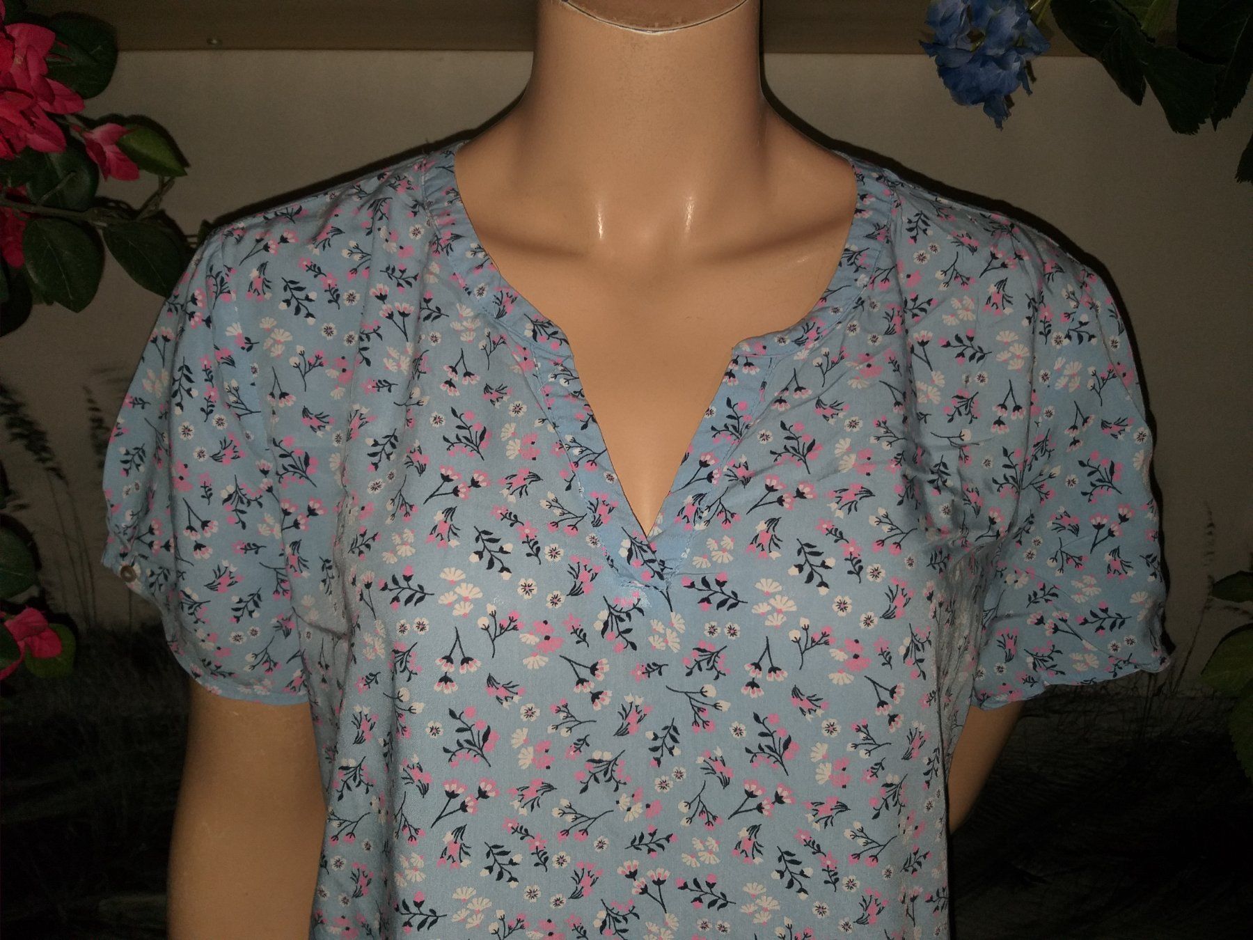Esprit Camicette: Chemisier/ Bluse ESPRIT    Taille / Grosse 42 – Usato da Cossonay-ville venduto da Super-Price-Quality 1