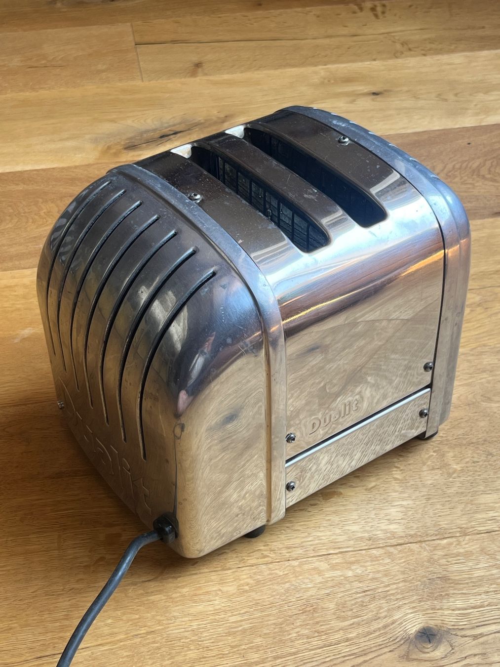 Küchengeräte: Dualit Toaster – Gebraucht aus Zürich von neon_studio_zuerich 1