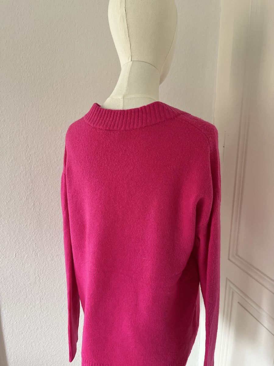 Gap Maglioni & Felpe: GAP V-Neck Sweater in Fuchsia, Size M – Usato da Mies venduto da nic_yk5d 4
