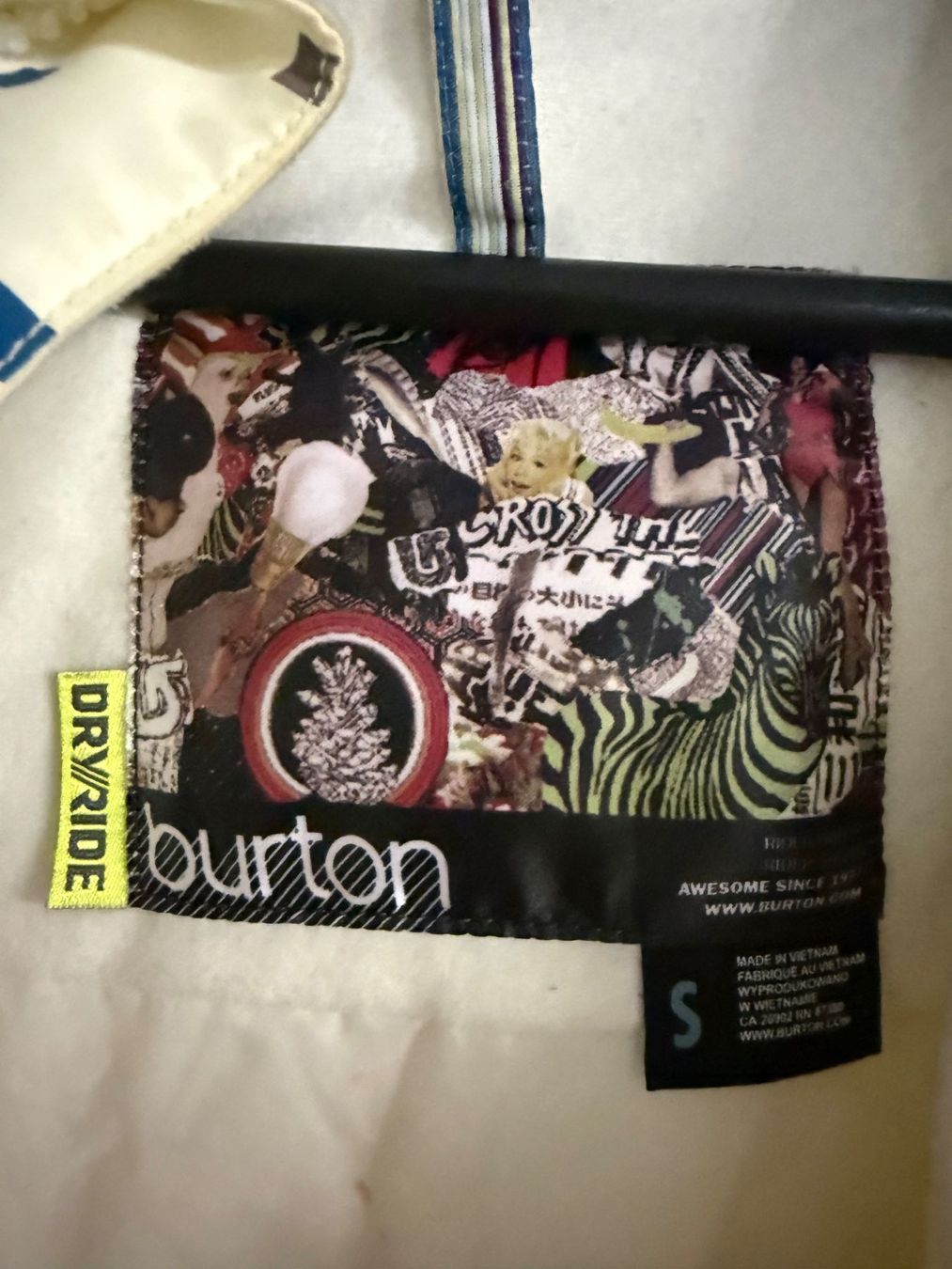 Burton Giacche: Burton Damen Winterjacke (Ski- oder Snowboard), Gr. S – Usato da Zürich venduto da AnKe_15 2