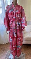 Japanischer Kimono mit Blüten und Vögeln *Neu*