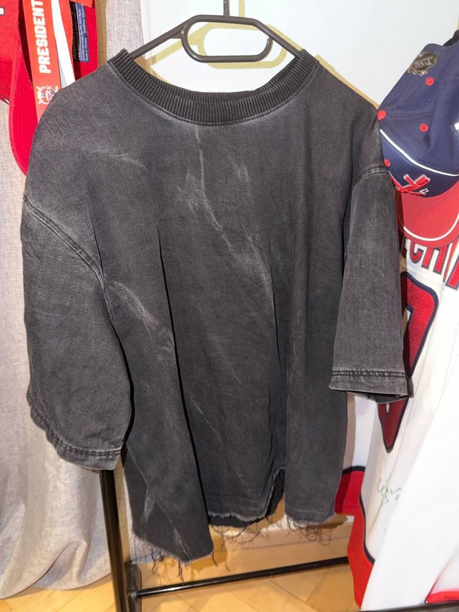 T-shirt: Zara T shirt  – Nuovo (secondo la descrizione) da Neuenegg venduto da dkfan1