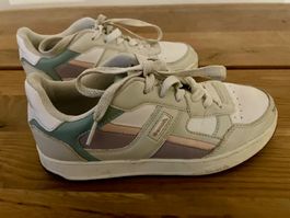 Coole Turnschuhe von BENCH Grösse 36