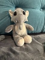 Grauer Elefant Plüschtier mit grossen Augen
