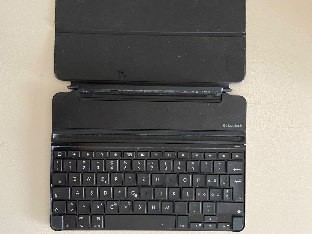 Logitech Claviers: IPad Tastatur Logitech – D'occasion à Muttenz par nataschasia