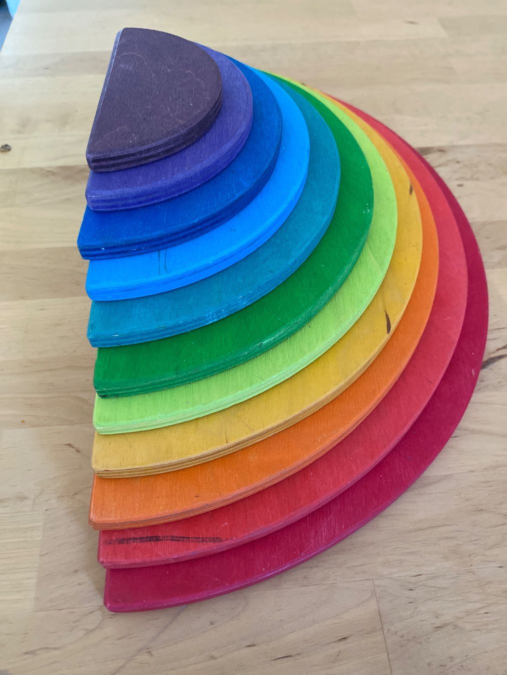Jouets: Holzplatten Regenbogen FLACH – D'occasion à Winterthur par mariann2012 1