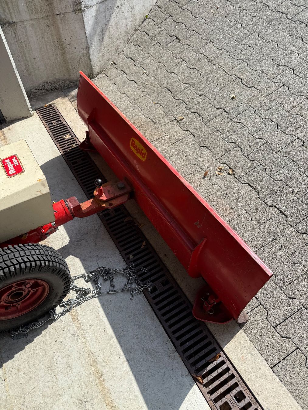 Sgombero neve: Schneepflug zu Rapid 303/304 – Usato da Schänis venduto da Trojan10