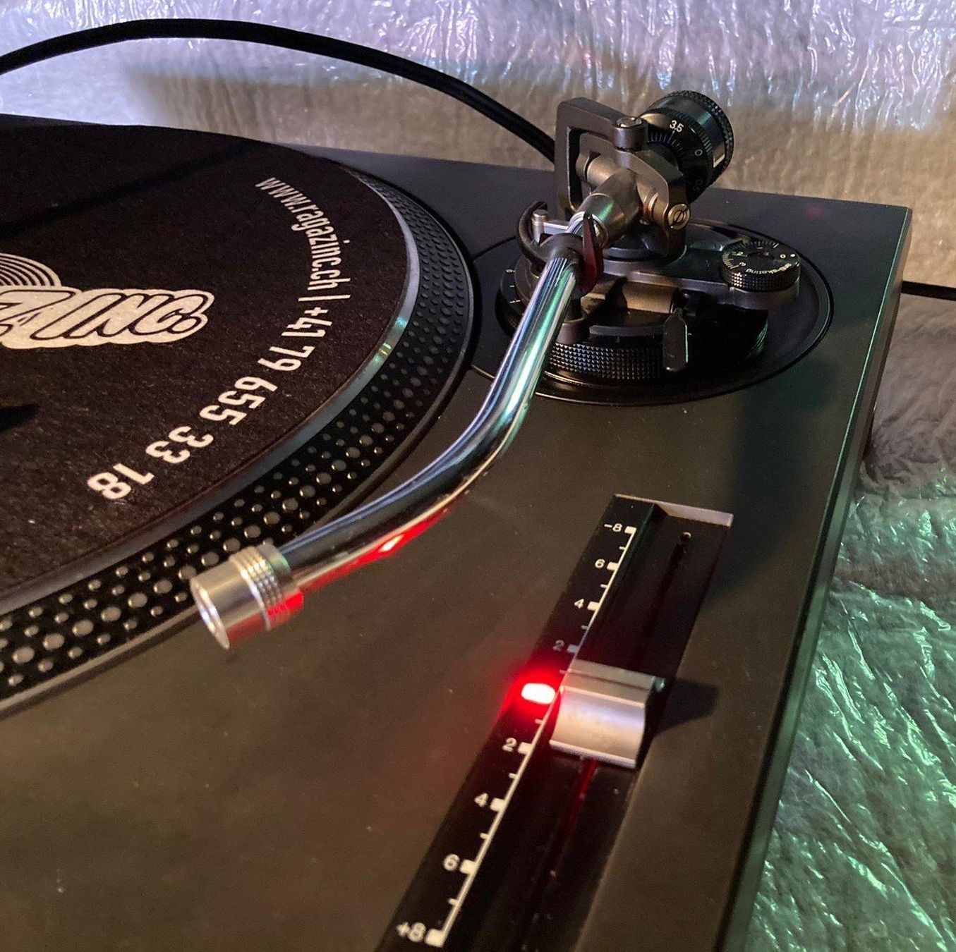 Technics Equipaggiamento per DJ: Technics SL1200 1210 Led Umbausatz Rot – Nuovo e nell'imballaggio originale da Basel venduto da Ragazinc 2
