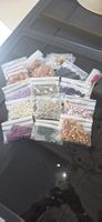 Konvolut Perlen diverse Farben und Formen zum Basteln/Schmuc