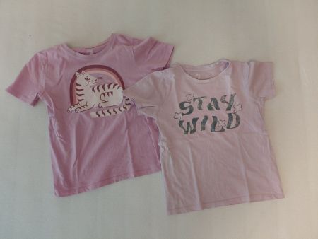 2 x T-Shirt in Grösse 122/128 rosa