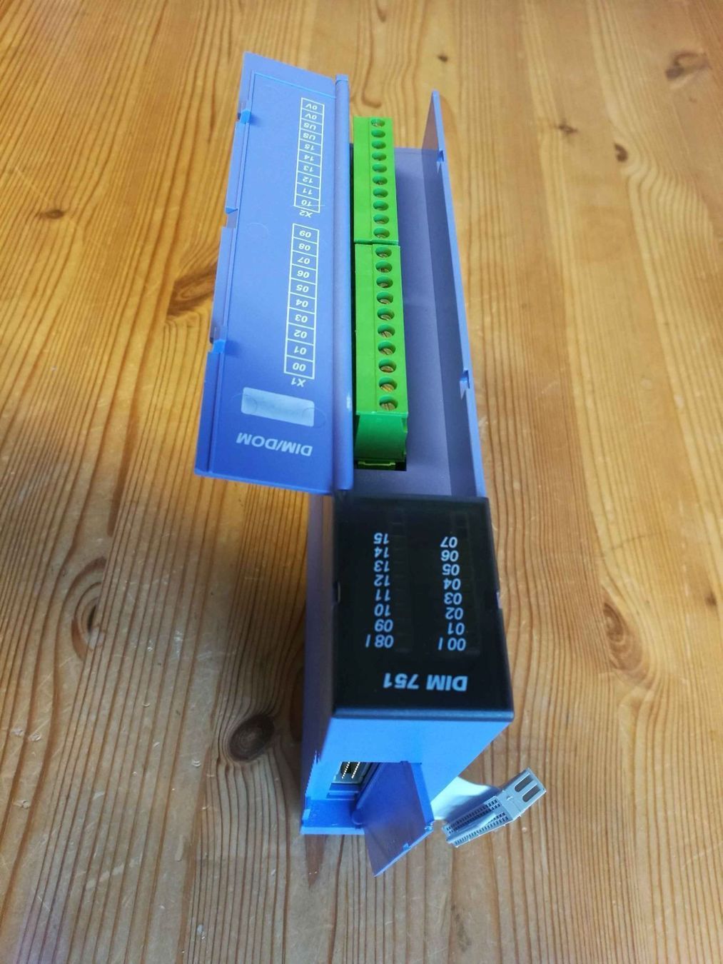 Componenti elettronici: Selectron DIM 751 – Usato da Azmoos venduto da wiesenduenger 2
