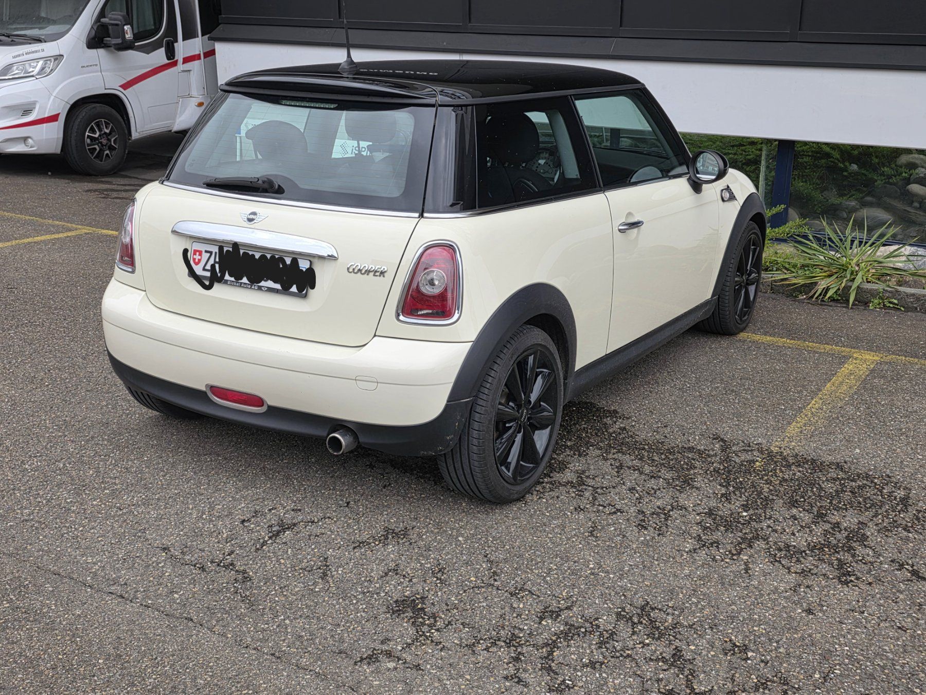 Mini Autos: Mini Cooper 2010 (R56 - 1.6l) – Gebraucht aus Opfikon von marlboro_smoker 1
