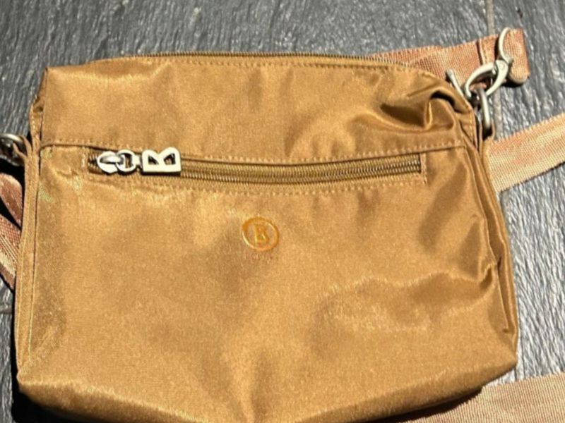 Bogner Borse da donna: Bogner Umhängetäschen – Usato da Zumikon venduto da Uranus88 5