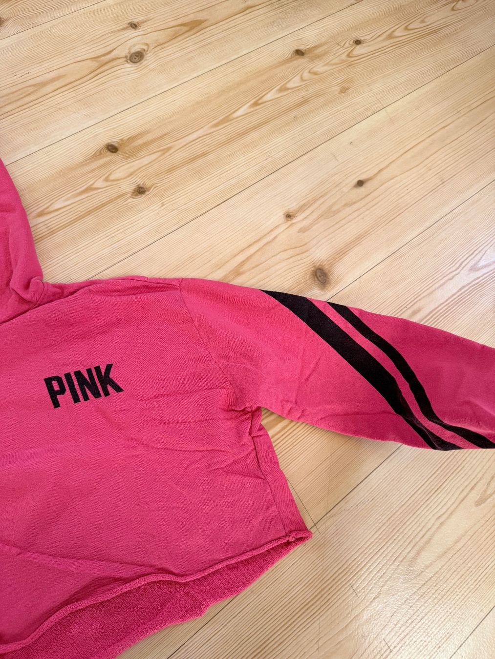 Kleiderpakete: Ensemble de sport rose – Gebraucht aus Bulle von sop_ct6x 2