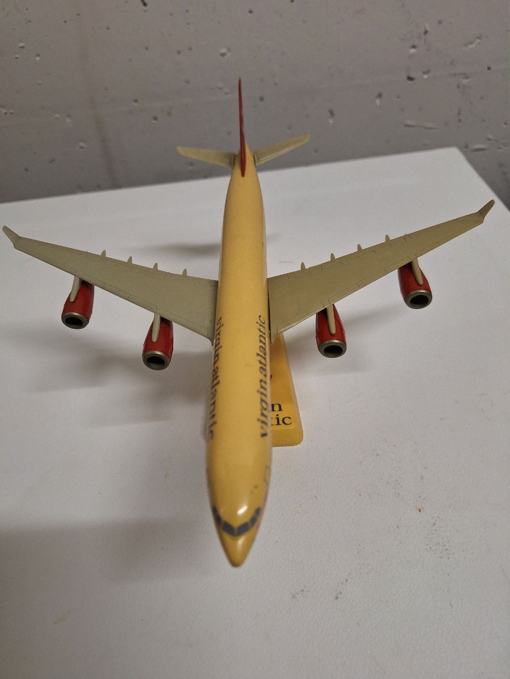 Airbus Kit di modellismo & Modellini statici: Airbus A 340 Virgin Atlantic – Usato da Glattbrugg venduto da Rene1766 3