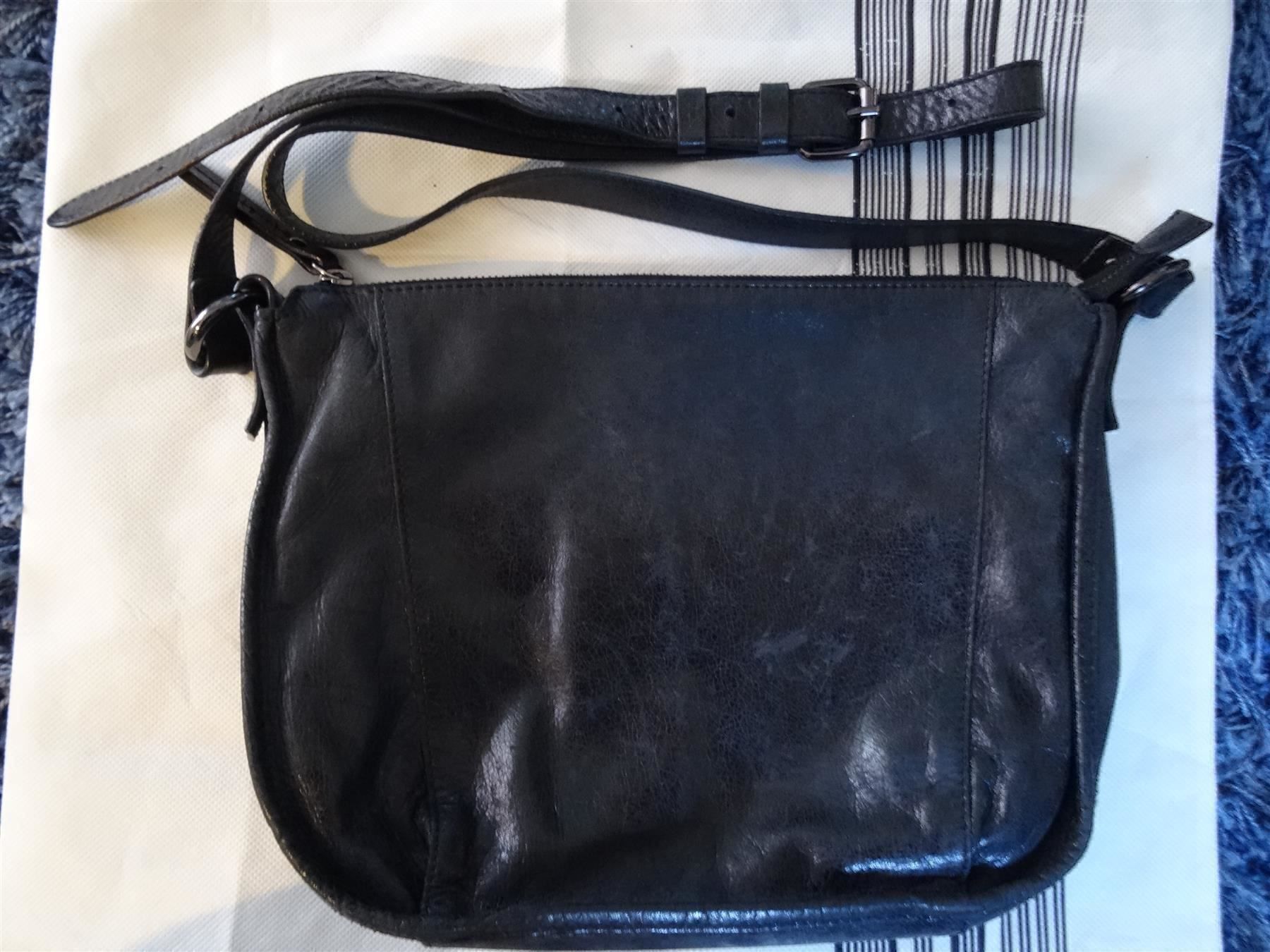 Borse da donna: dunkelblaue Handtasche 07 14 Regina mini – Usato da Lupfig venduto da Buerkli20 3