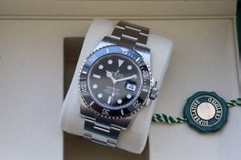Rolex Submariner Date