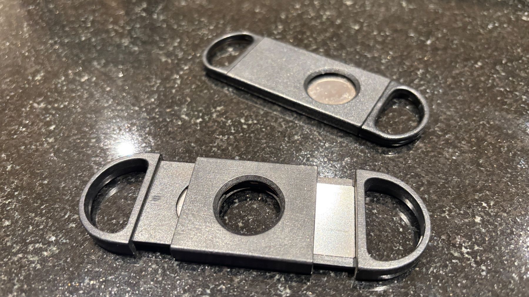 Tutti gli attrezzi: 2x Zigarrencutter Schwarz – Nuovo (secondo la descrizione) da Lengnau BE venduto da 4ConsultingSolutions 2