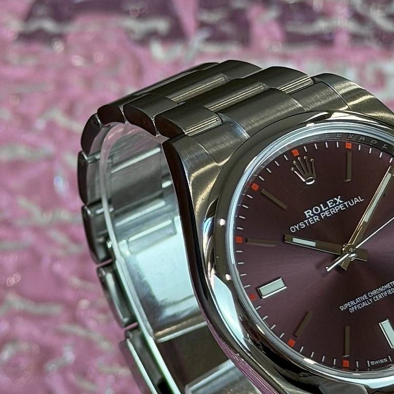Montres: Rolex Oyster Perpetual "Grape" 39mm 114300 – D'occasion à Genève par minty.watches 5