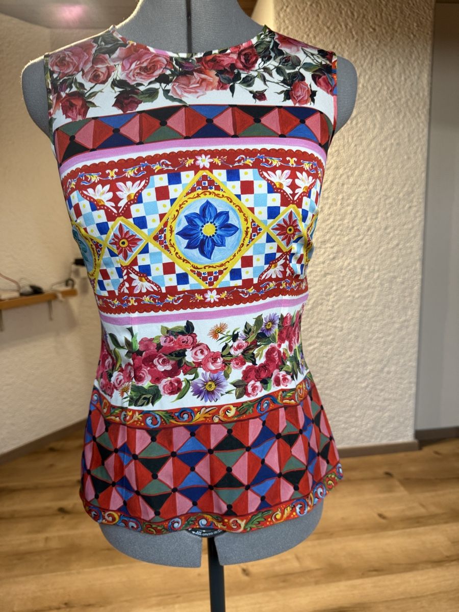 Dolce & Gabbana Top: Dolce&Gabbana Seide Top – Nuovo (secondo la descrizione) da Schattdorf venduto da Remligand