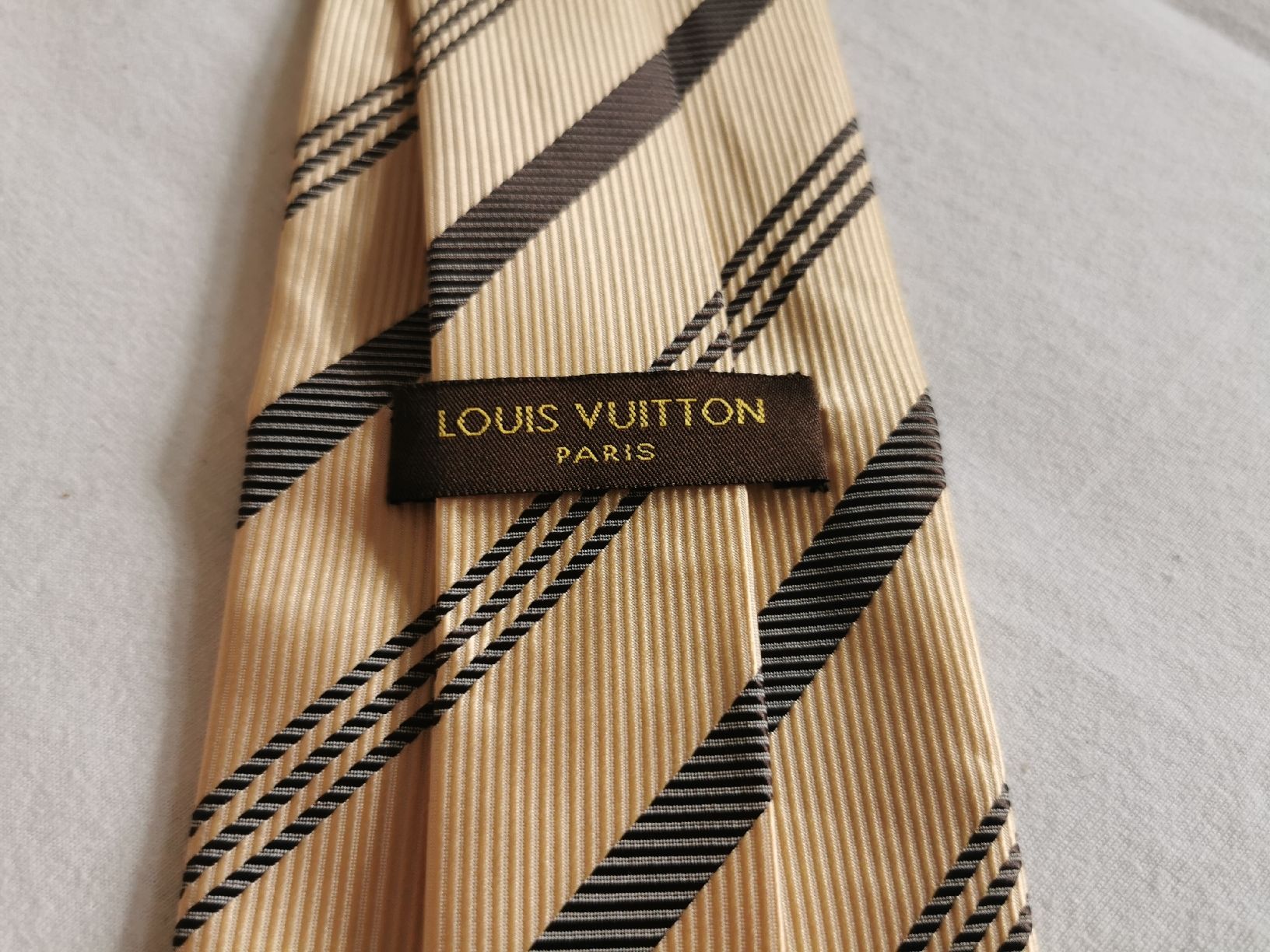 Louis Vuitton Cravatte: Louis Vuitton Herren Krawatte  – Usato da Schlieren venduto da vlalif 3