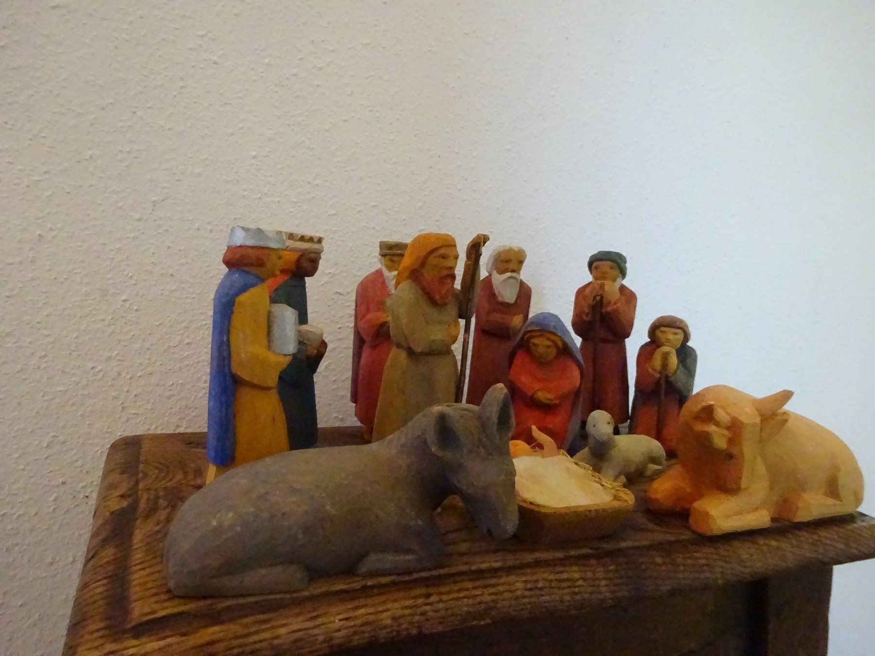 Sculture & Statue: Antike Krippe / Holz, vollständig – Usato da Esslingen venduto da eintagammeer 4