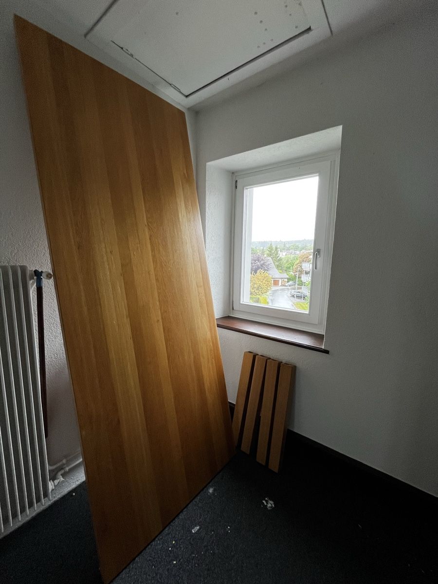 Tables: Massiver Eichenholztisch  – D'occasion à Schaffhausen par Patilou 1
