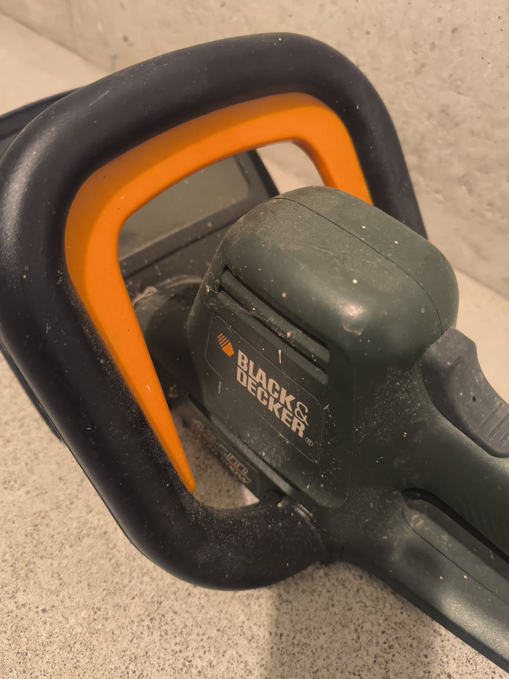 Tutte le macchine: Heckenschere Black & Decker Elektro – Usato da Spreitenbach venduto da Musikmen 1