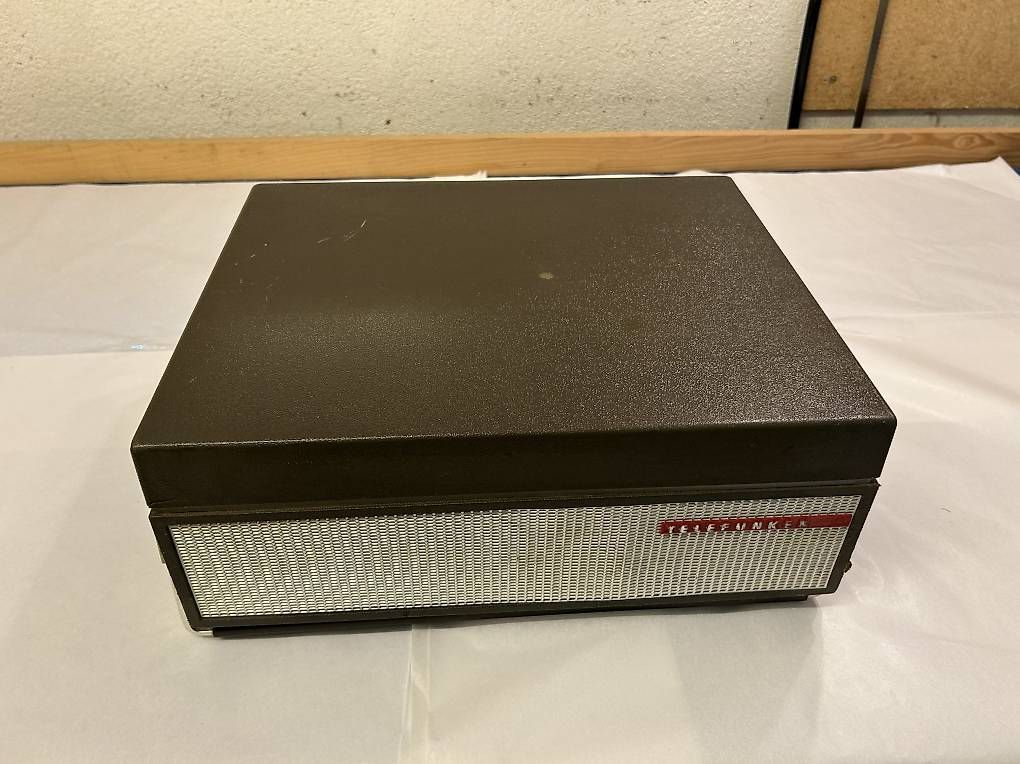 Apparecchi a nastro: Telefunken  Spuhlentonband "Magnetophon 21" – Usato da Hombrechtikon venduto da HW18 1