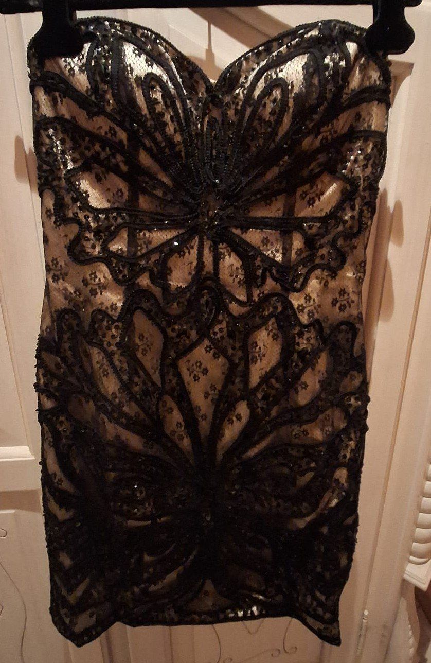 Vestiti: Glam Modissa, trägerloses Minikleid, Grösse 36 – Usato da Volketswil venduto da ald_2x9b