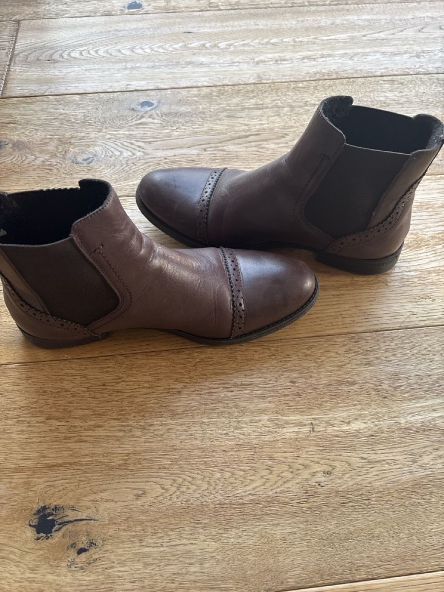 Scarpe da donna: Braune Lederstiefel Gr. 39 – Usato da Wilen b. Wil venduto da b-mountain 3