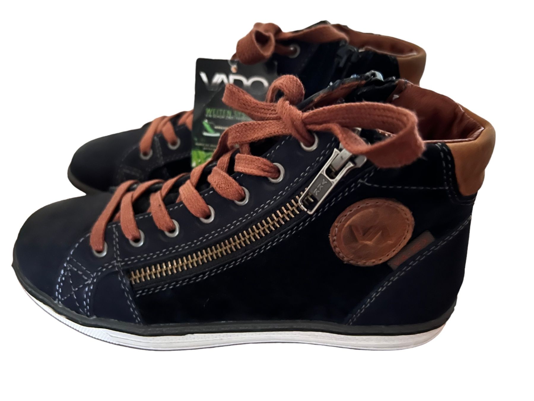 Chaussures garçon: Liquidation_ GORETEX Sneaker VADO, Gr. 32 – Neuf avec emballage d'origine à Steinhausen par Jan_CesilWeber