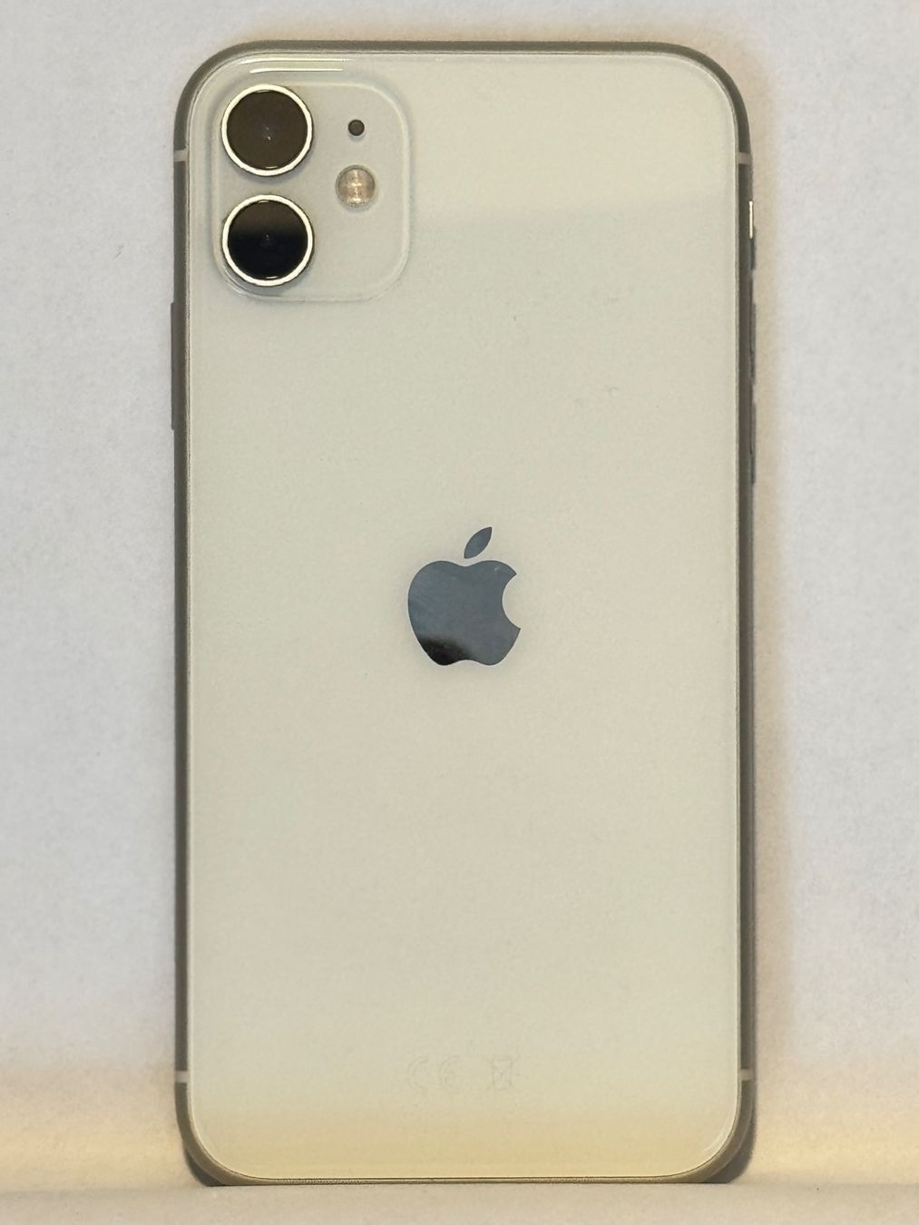 Apple Handys / Smartphones: iPhone 11 / 128 GB / White – Gebraucht aus Genève von kaldwin 1