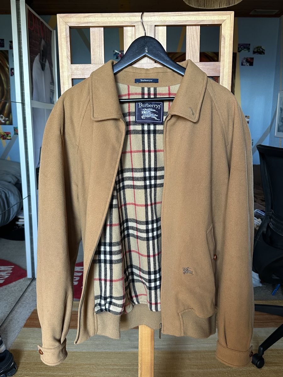 Burberry Giacche: Original Burberry Harrington jacket – Usato da Villars-Burquin venduto da Iliasso