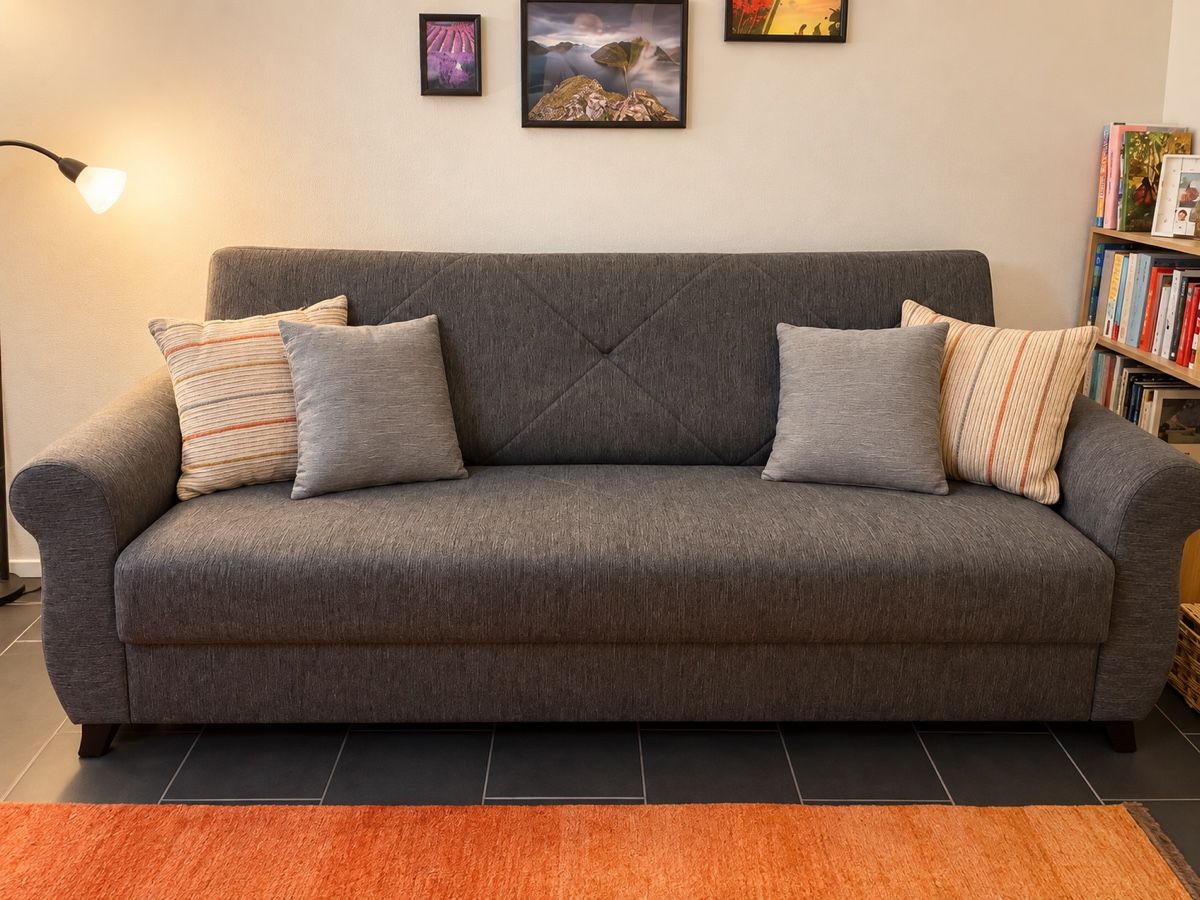 Sofas: Sofa Couch Schlafsofa Sleeping Couch – D'occasion à Schenkon par beri007