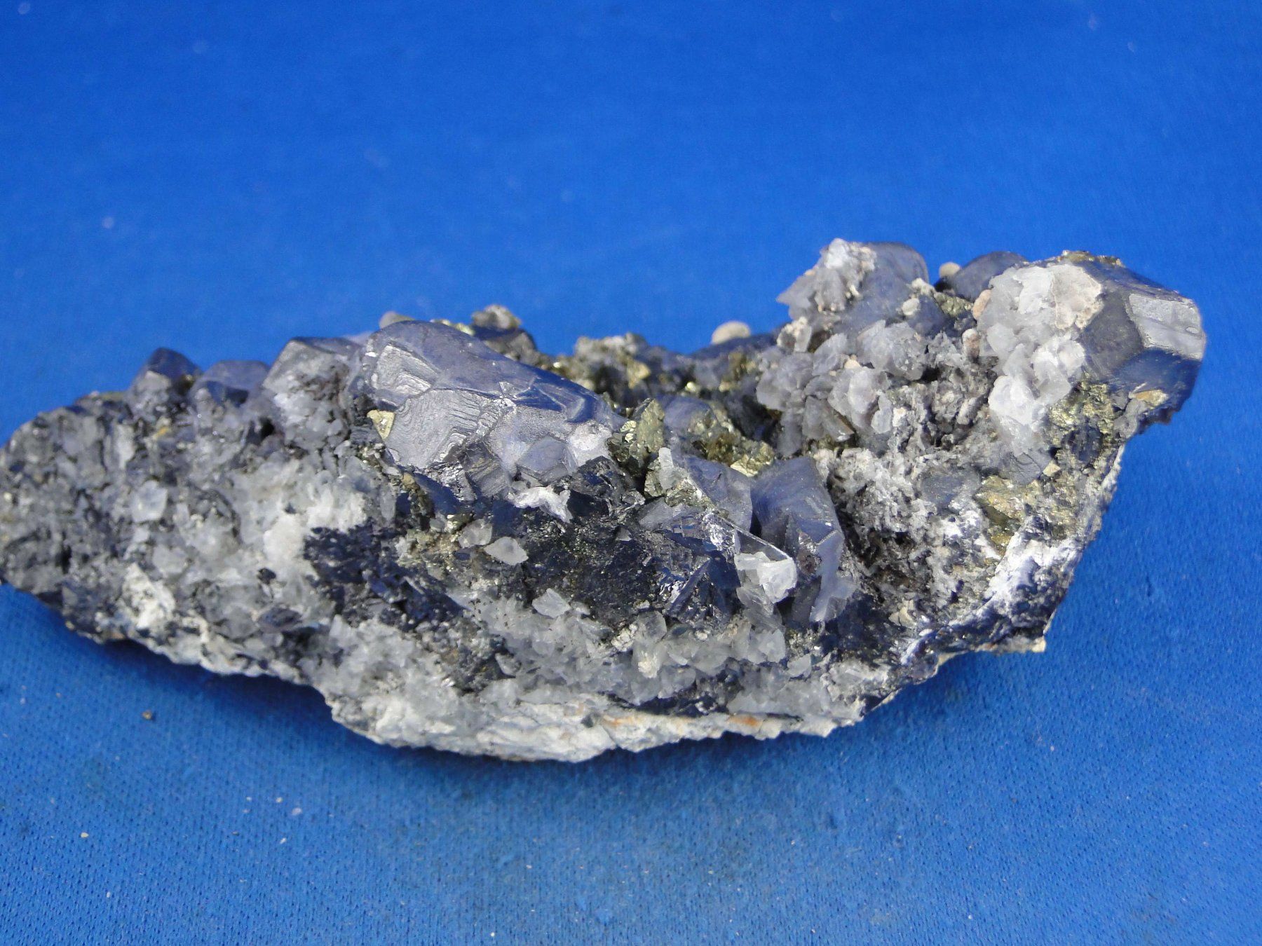 Mineralien & Heilsteine: Galena, Chalcopyrit, Pyrit und Quartz – Gebraucht aus Schinznach Bad von Demerald 6