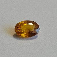 * SAPHIR NATUREL ORANGE-BRUN  de 6,2 x 4,5 mm / 0,75 ct