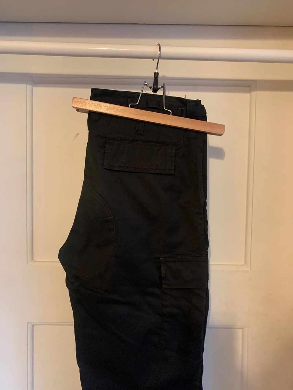 Pantaloni: Unbranded - Black workwear cargo pants – Usato da Montreux venduto da abientotleo 1