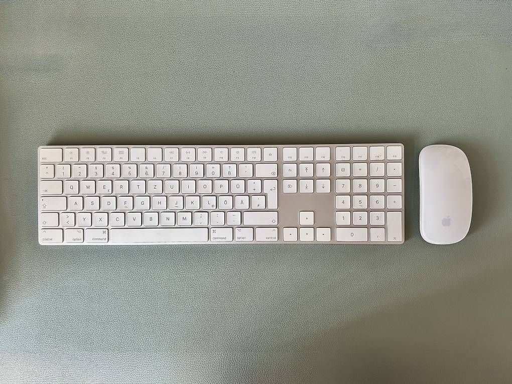 Apple Claviers: Apple Magic Tastatur und Maus – D'occasion à Basel par KimKarolin