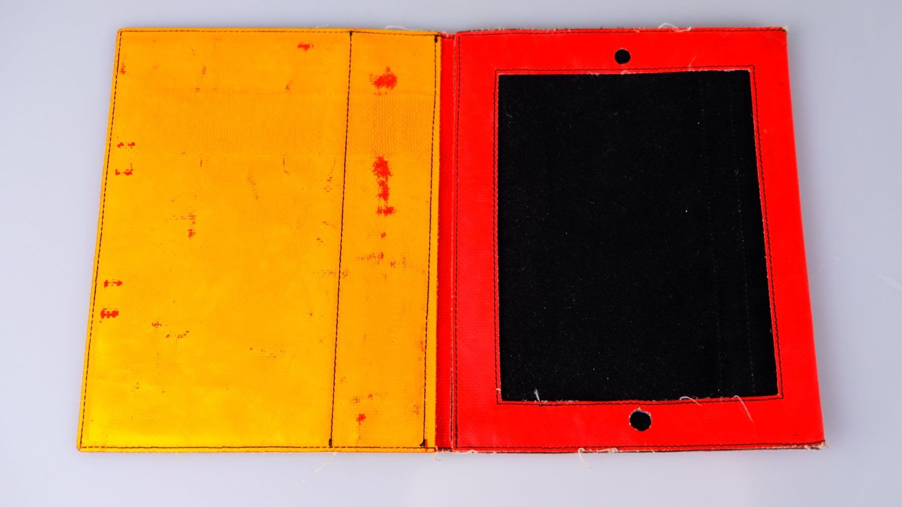 Freitag Covers & Taschen: FREITAG F24 iPad Case - Schutzhülle – Gebraucht aus Volketswil von brockipfannenstil 5