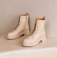 Bobbies Max boots size 40
