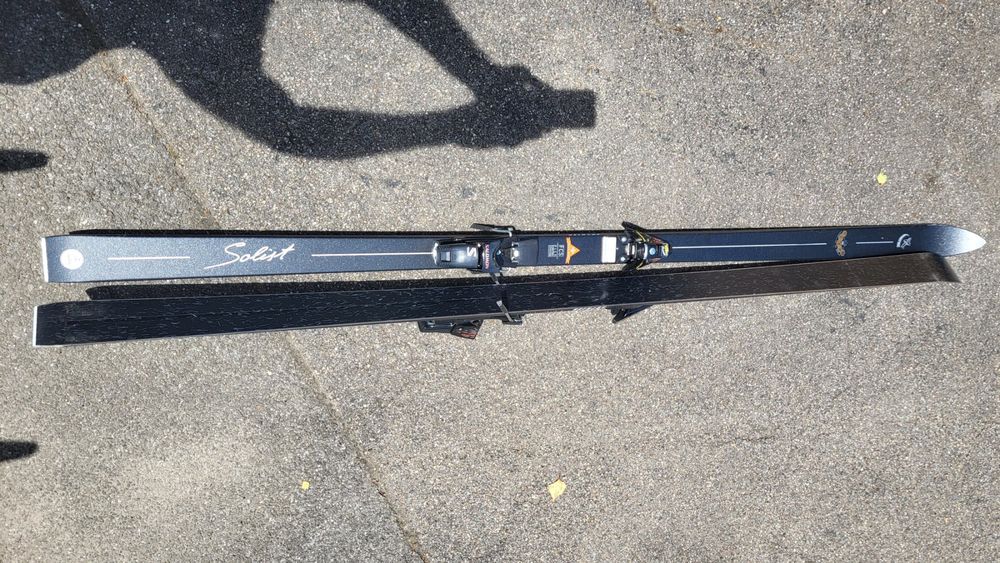 Légendaires skis Authier Vampire, neufs. Kaufen auf Ricardo