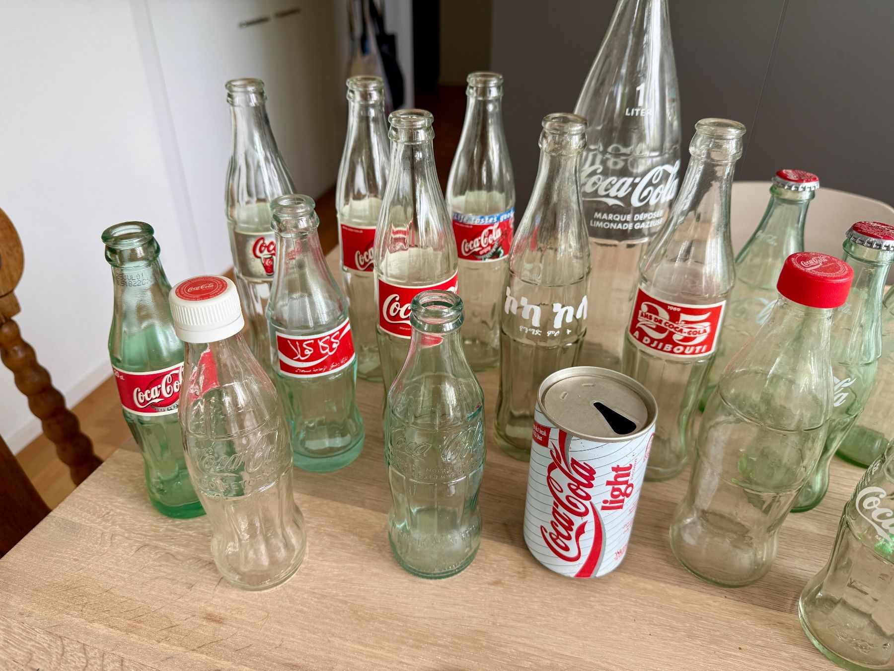 Coca-Cola Altro in Stoviglie & Bicchieri: Coca-Cola Flaschen mit Zubehör – Usato da Schliern b. Köniz venduto da Blackfox7 1